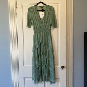 MAJE ✨ Stretch Luxe Ruffled Dress Silver/Green